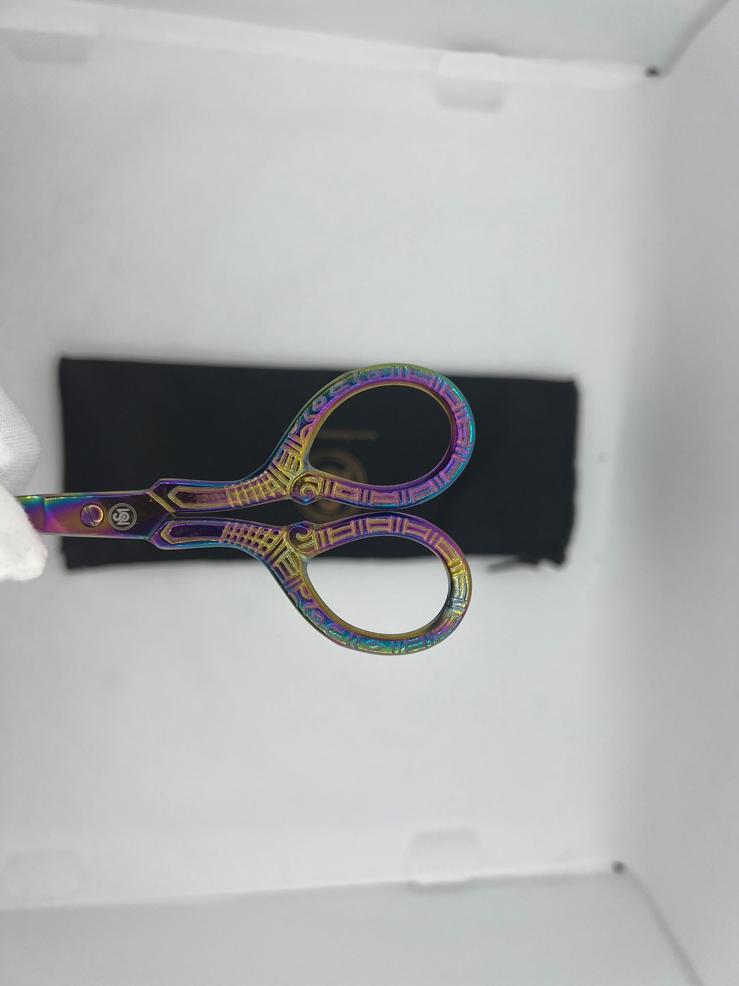 SM Micro-tip Embroidered Scissor Set