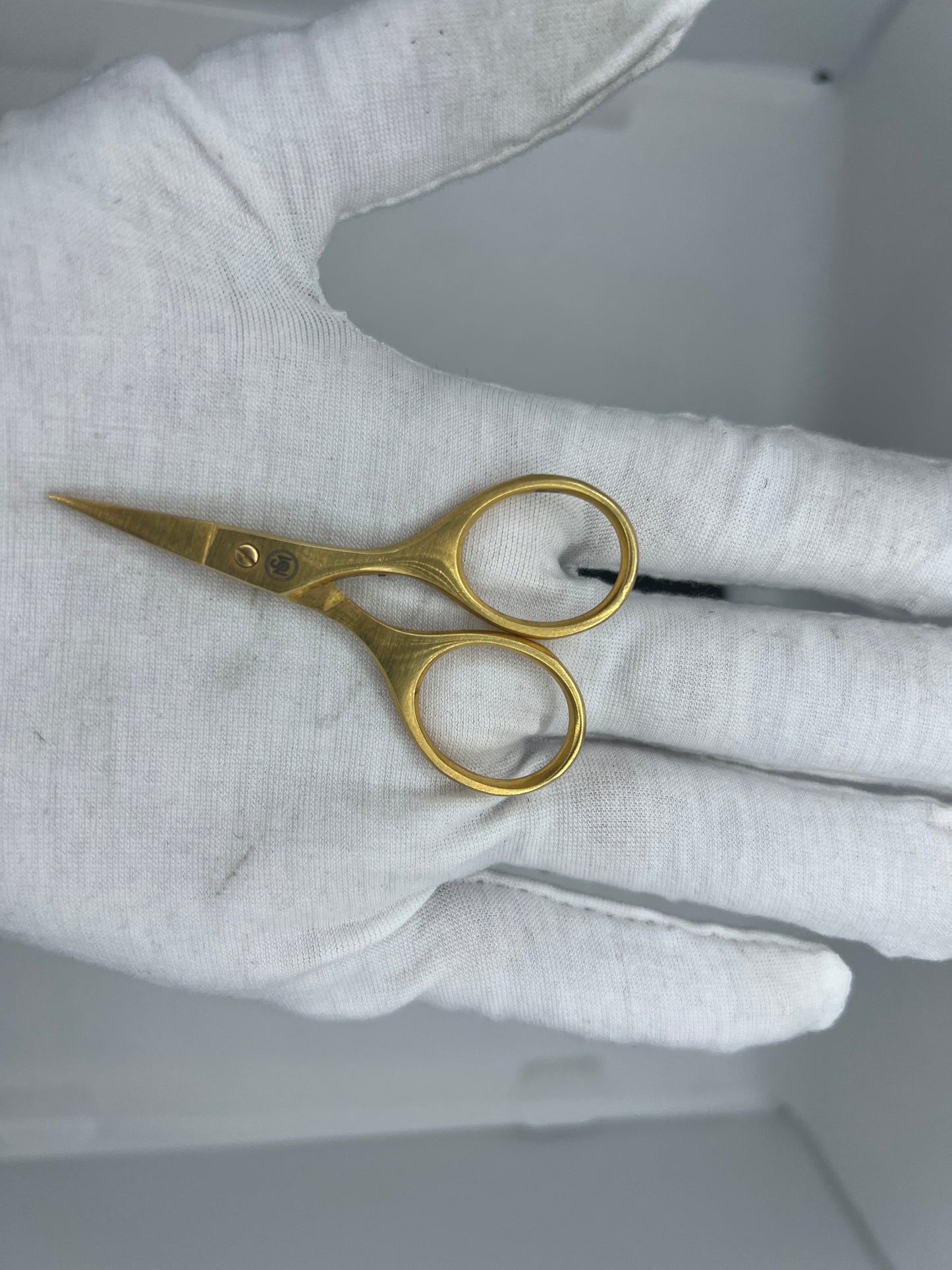 SM Micro-tip Embroidered Scissor Set
