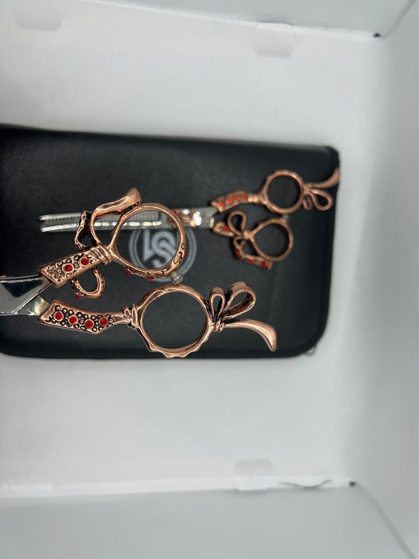 SM Rustic Glam Shear Set